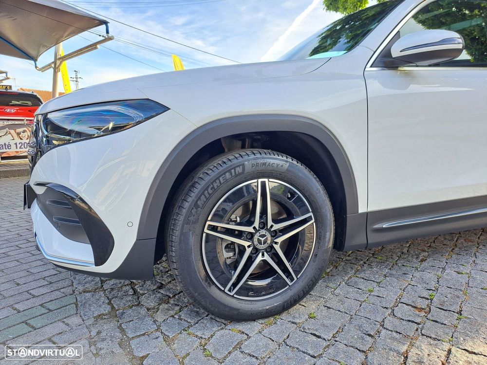 Mercedes-Benz EQB - 28