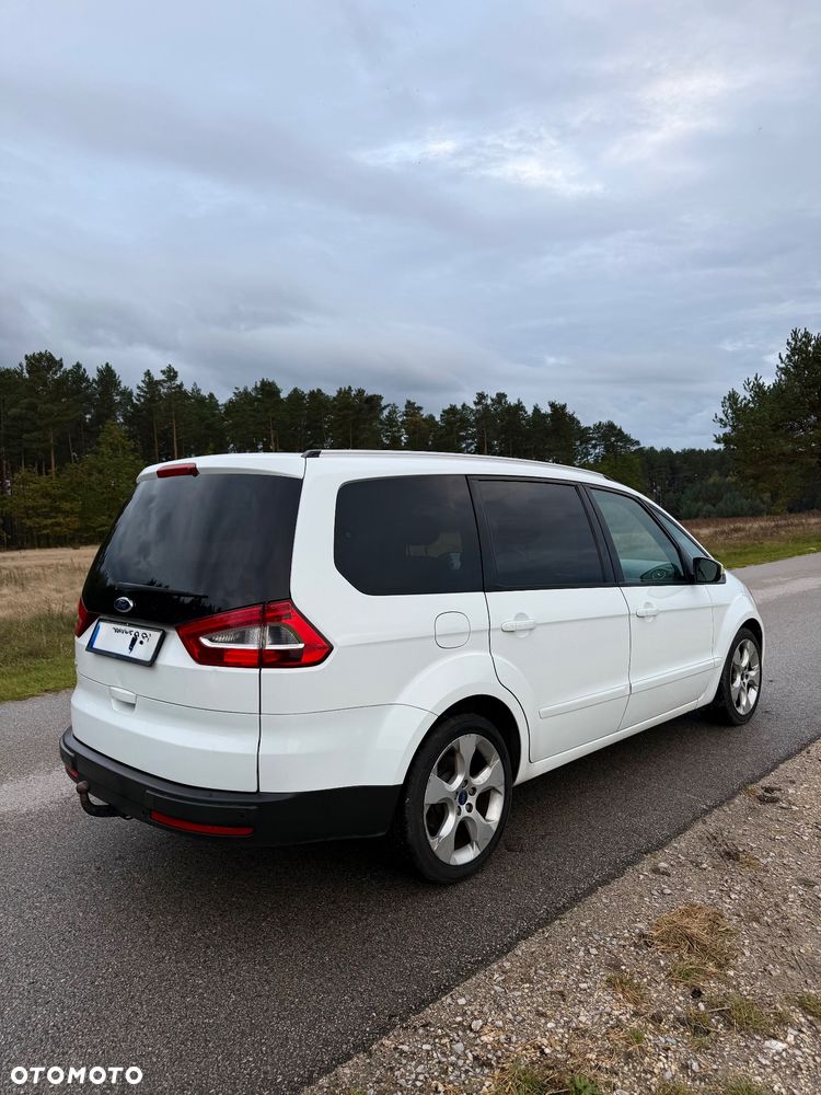 Ford Galaxy - 8