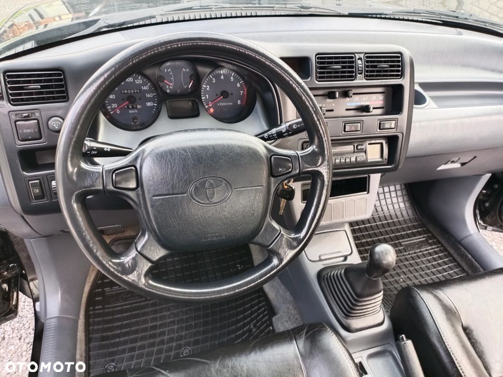 Toyota RAV4 2.0 Special - 10