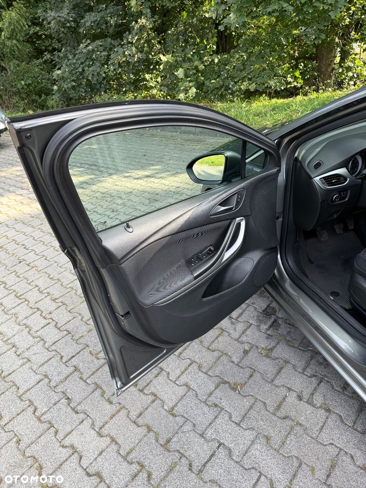 Opel Astra V 1.4 T Enjoy - 19