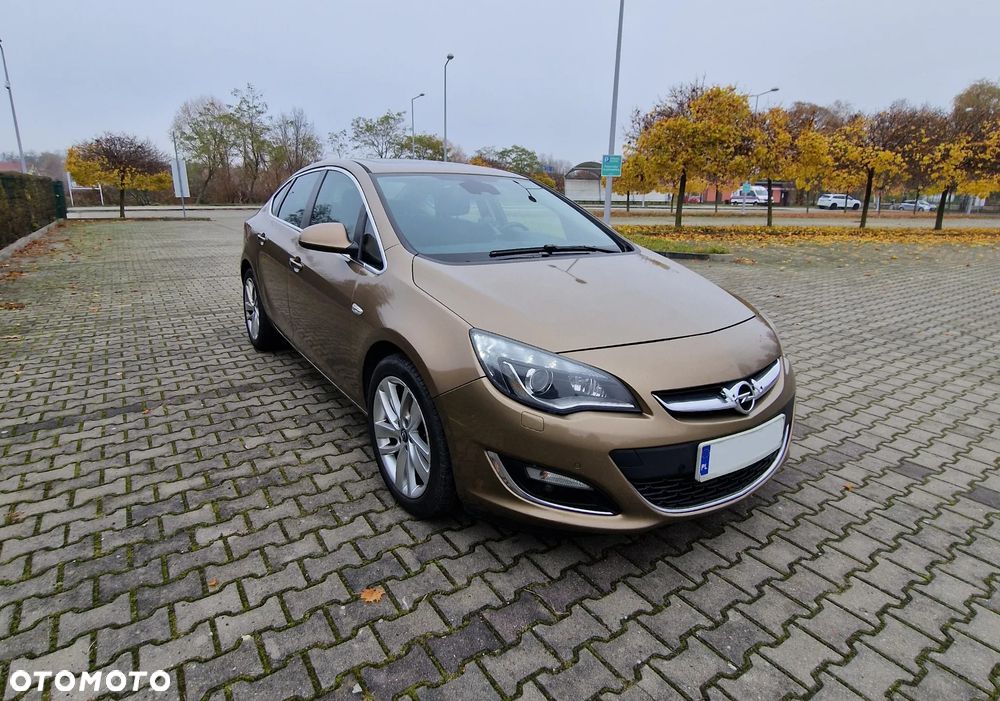 Opel Astra - 4