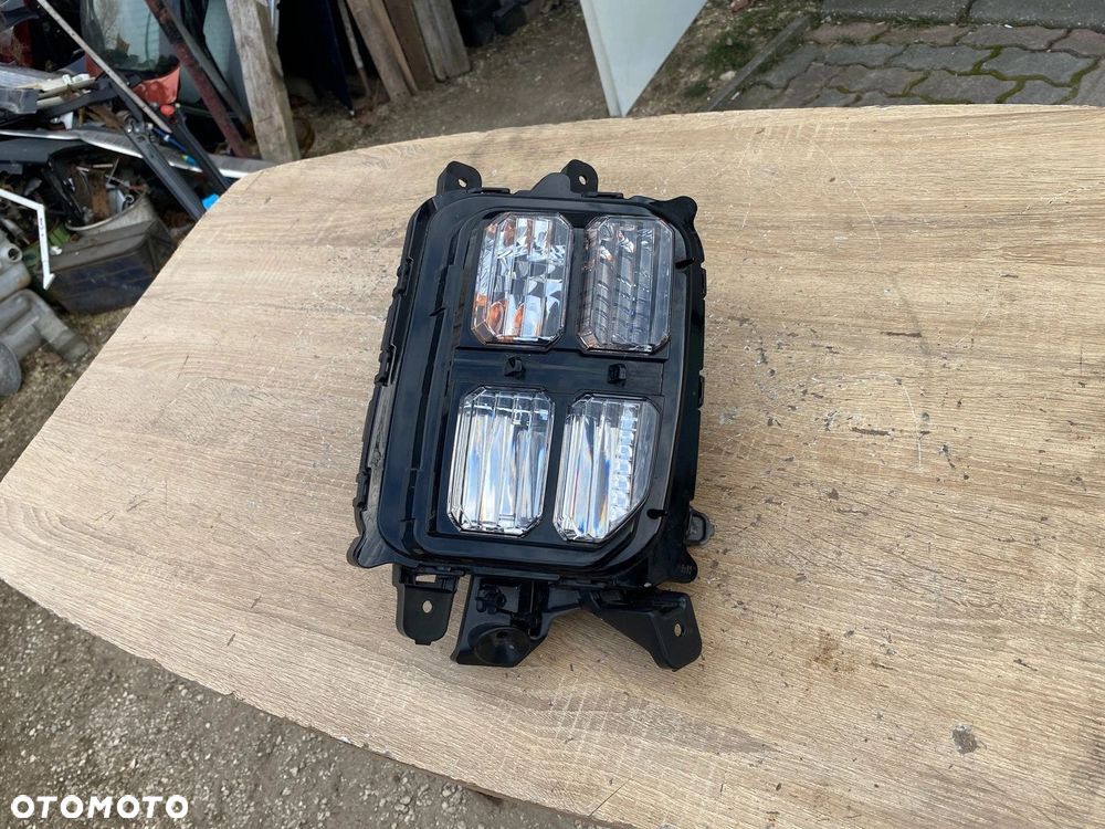 HALOGEN PRAWY LED MITSUBISHI ASX GAMZ2204260 - 1