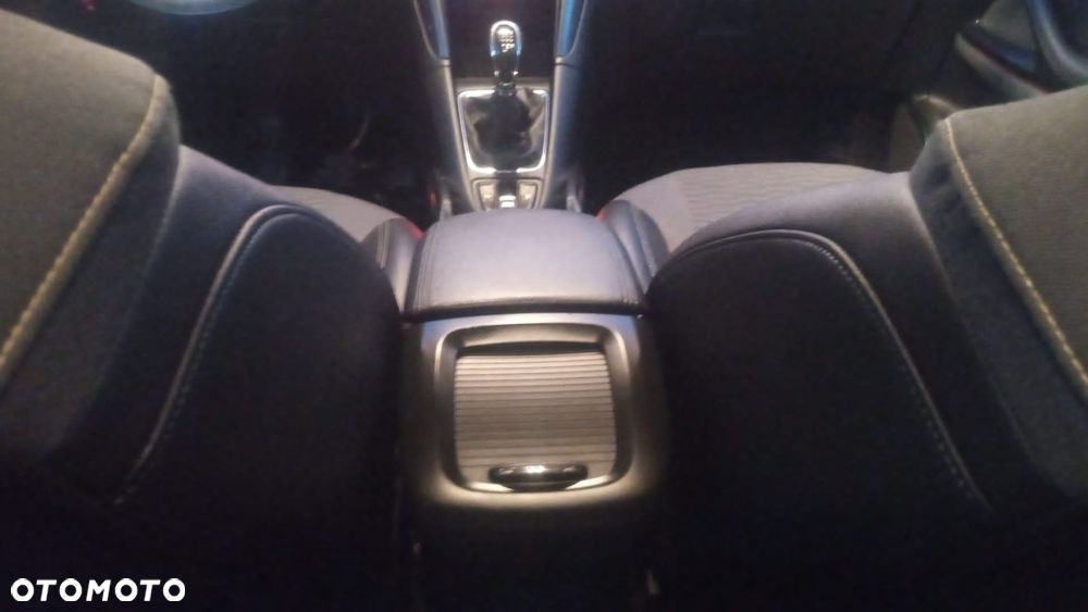 Opel Zafira 2.0 CDTI Cosmo - 24