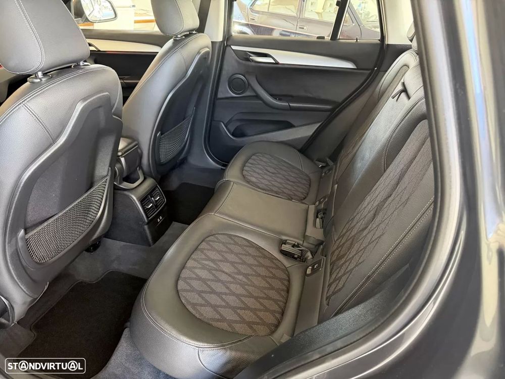 BMW X1 16 d sDrive Line xLine - 31