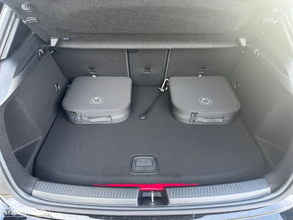 Mercedes-Benz A 250 e - 12