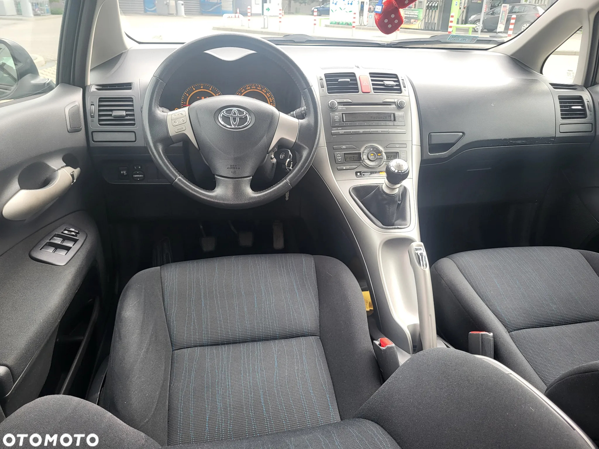 Toyota Auris 1.33 VVT-i Classic Terra - 35