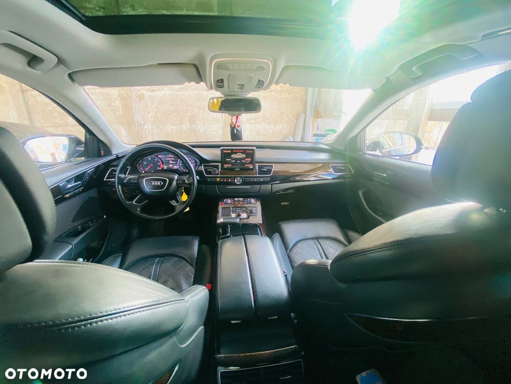 Audi A8 - 6