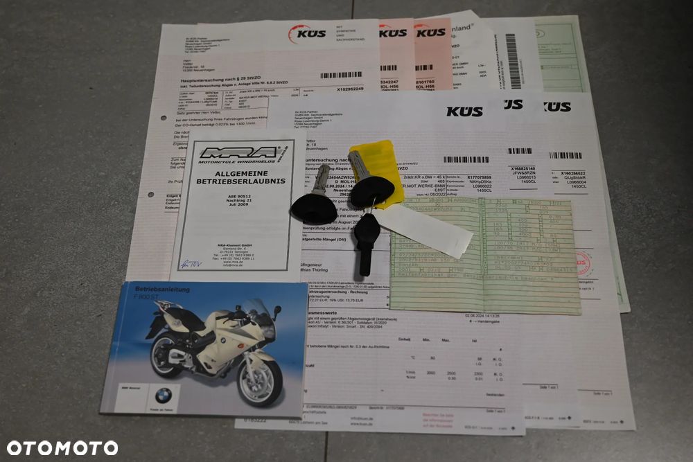 BMW F - 21