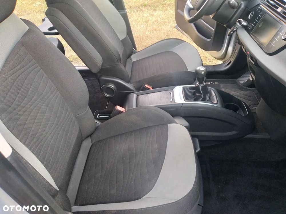 Citroën C4 Picasso e-HDi 115 Seduction - 11
