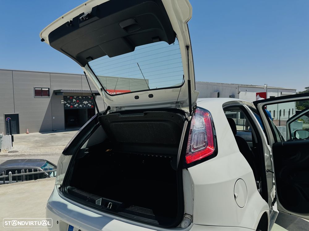 Fiat Punto 1.2 Lounge S&S - 18