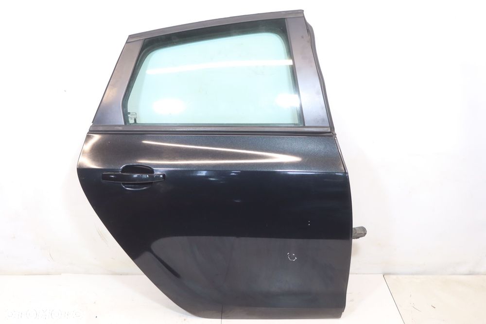 DRZWI PRAWY TYŁ OPEL ASTRA J HB Z22C - 1