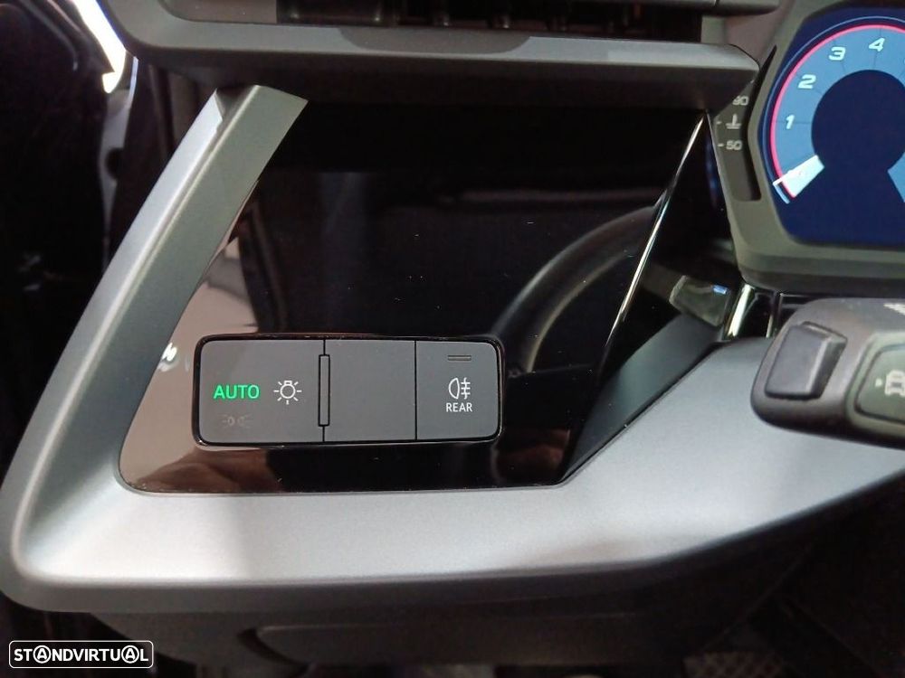 Audi A3 Limousine 30 TFSI Advanced S tronic - 15