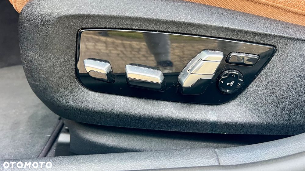 BMW Seria 5 520d xDrive Sport Line sport - 14