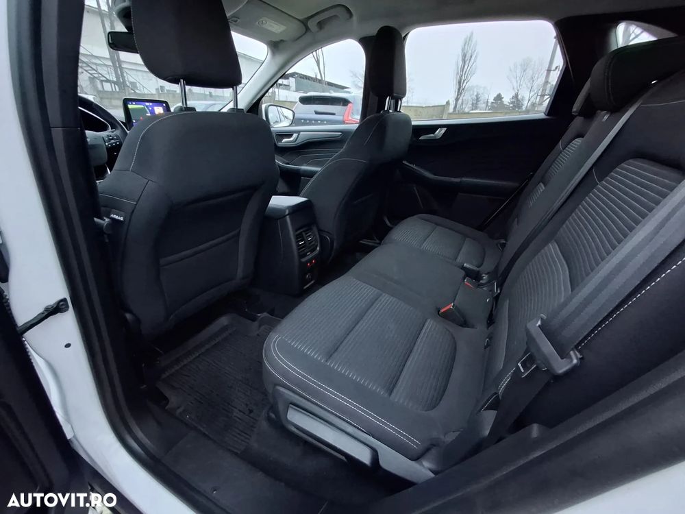 Ford Kuga 1.5 EcoBoost FWD Titanium - 11