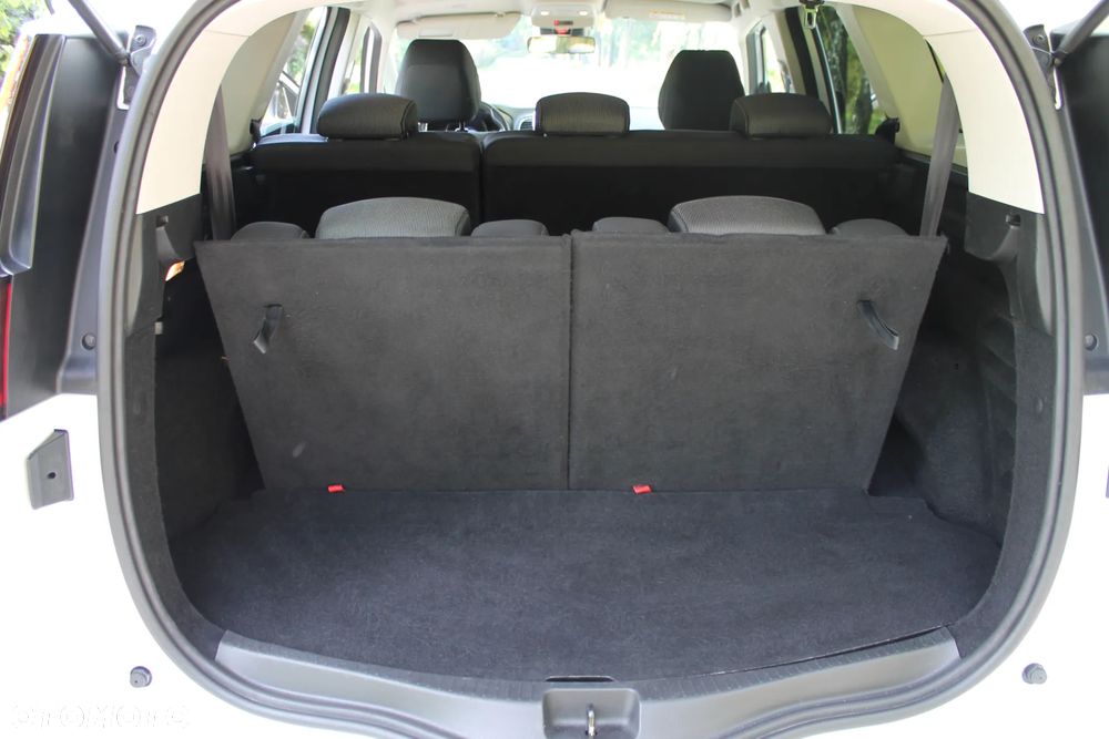 Renault Scenic - 15