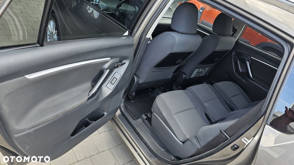 Toyota Verso - 12