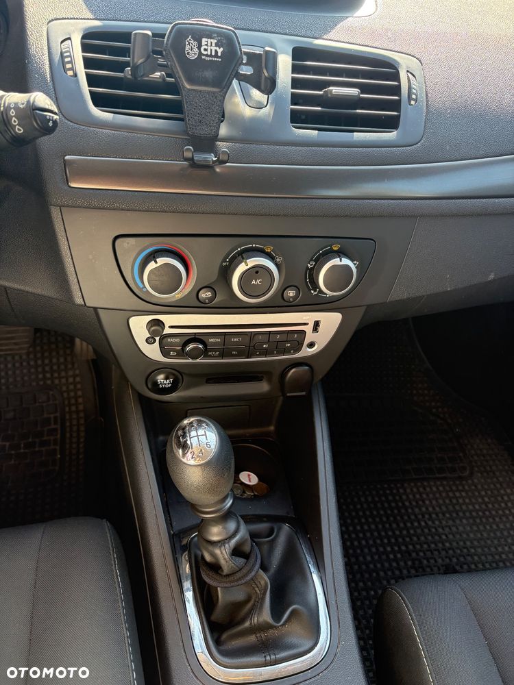 Renault Megane 1.5 dCi Energy Life EU6 - 5