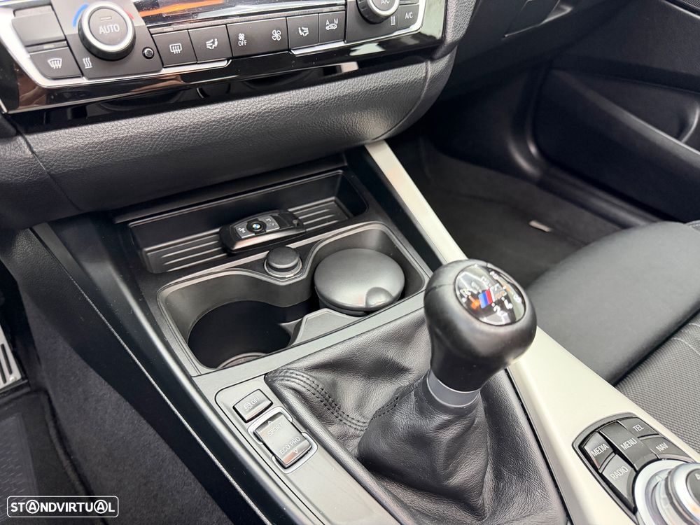 BMW 116 d Pack M - 26