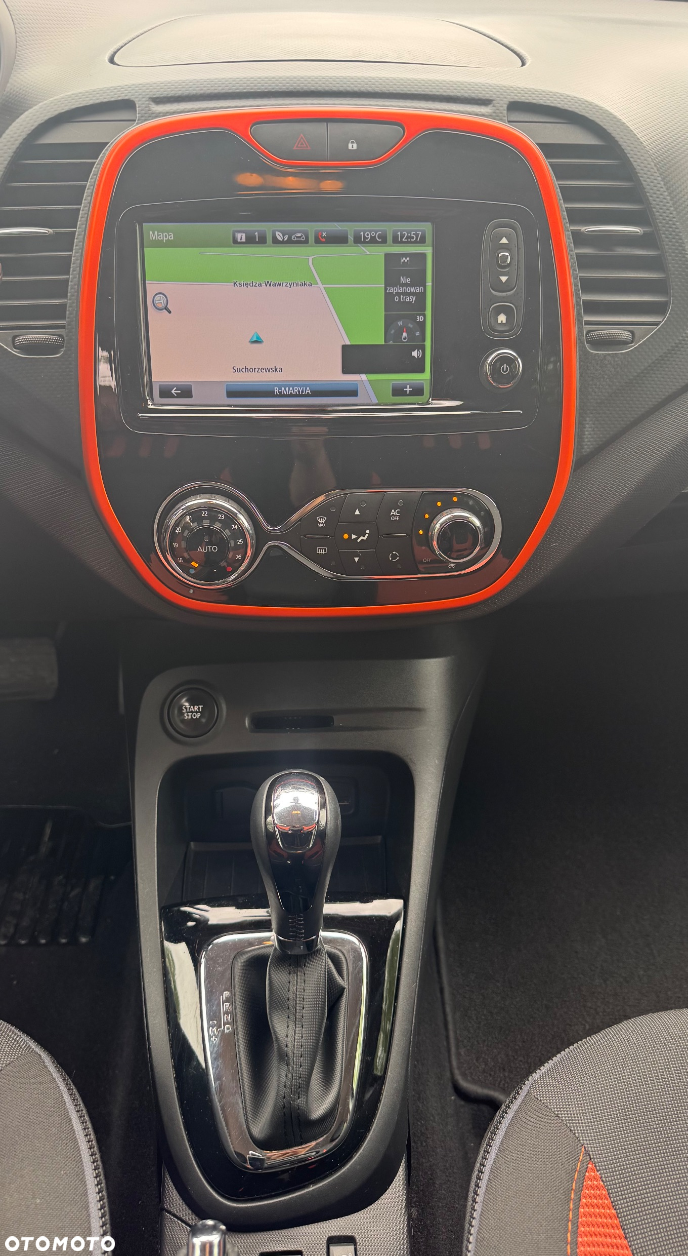 Renault Captur 1.2 TCe Intens EDC - 20