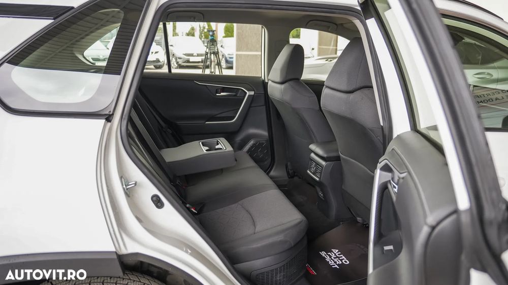 Toyota RAV4 2.5 Hybrid VVT-iE 4x2 Dynamic - 28