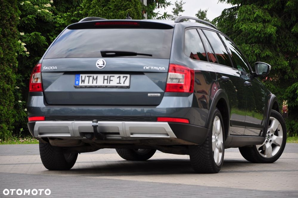 Skoda Octavia 2.0 TDI 4x4 DSG Scout - 17