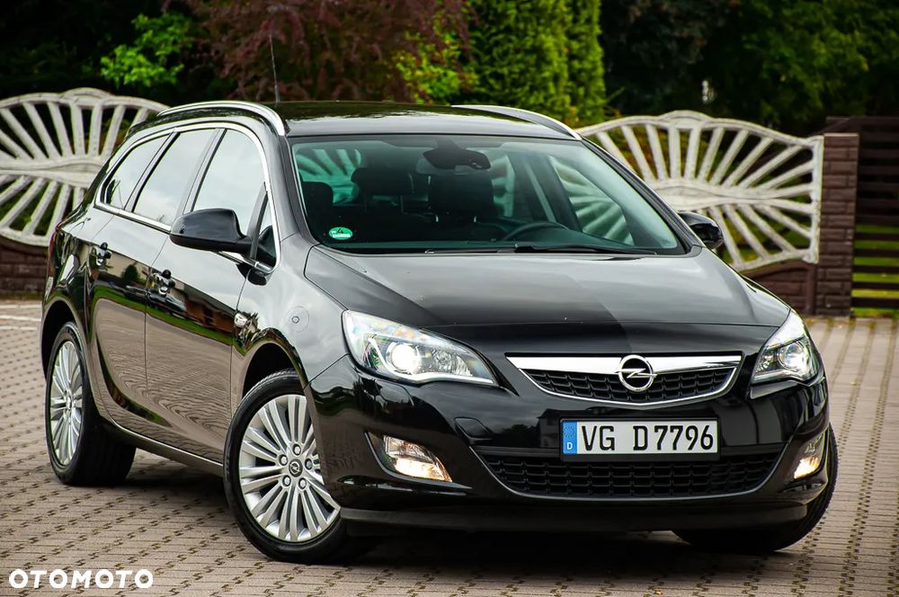 Opel Astra 1.6 Turbo Edition - 1