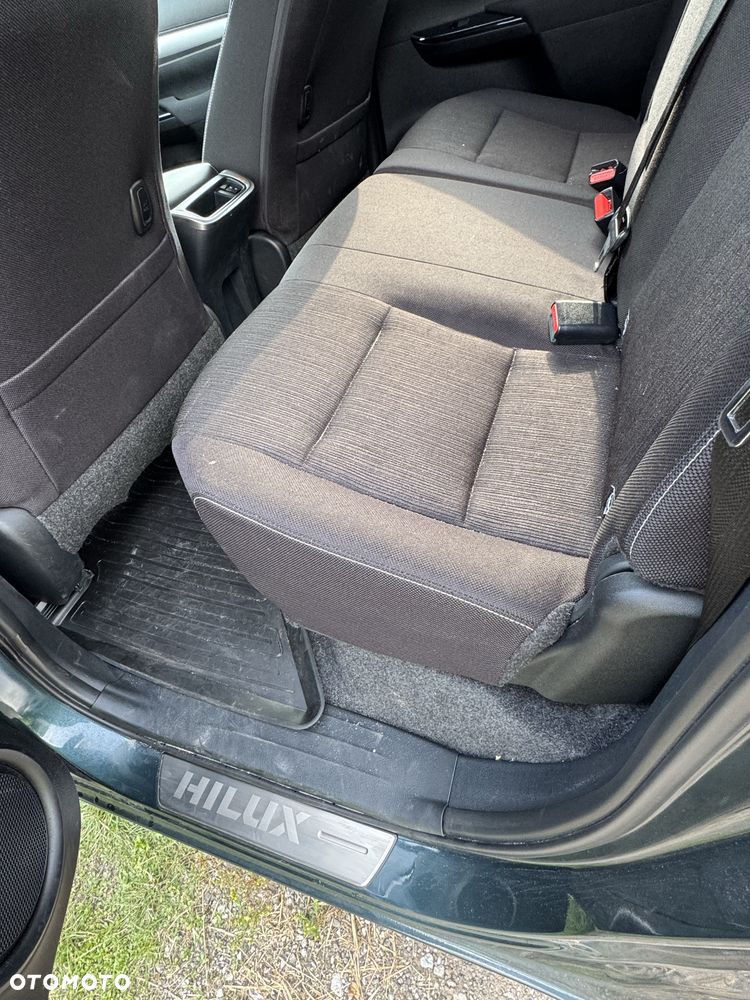 Toyota Hilux - 8