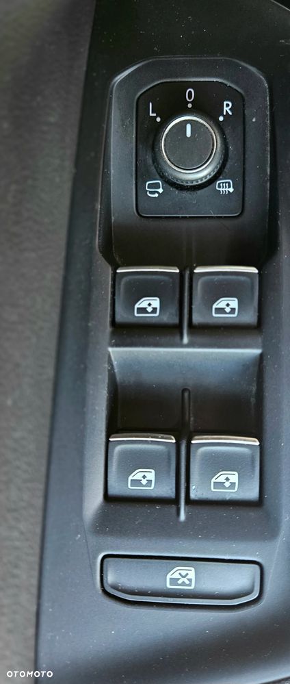 Volkswagen Passat 2.0 TDI (BlueMotion Technology) Highline - 18