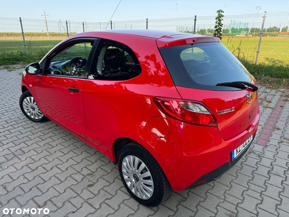Mazda 2 - 4