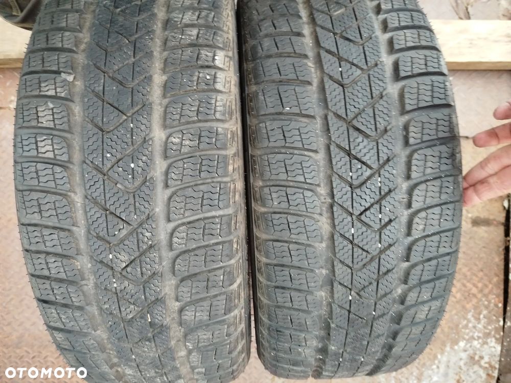 225/40R19 Michelin Pirelli Sottozero 3 2x95% bieżnika - 1