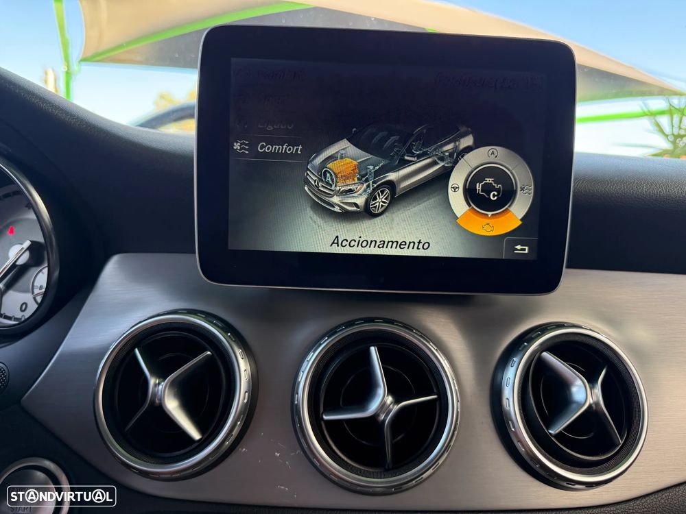 Mercedes-Benz GLA 180 d 7G-DCT AMG Line - 40
