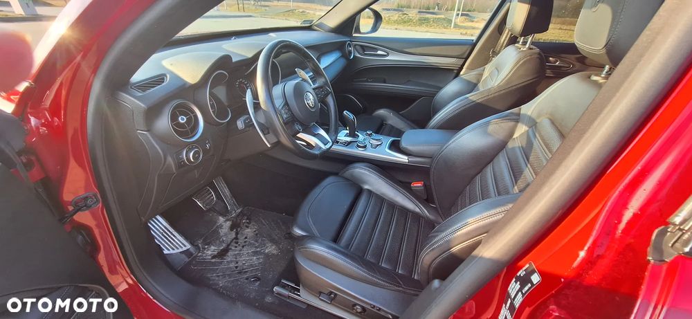 Alfa Romeo Stelvio 2.0 Turbo Veloce Q4 - 13