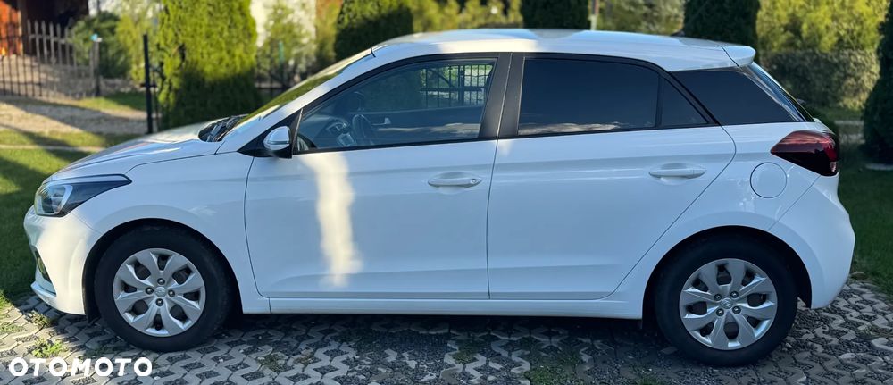 Hyundai i20 1.2 Classic + - 9
