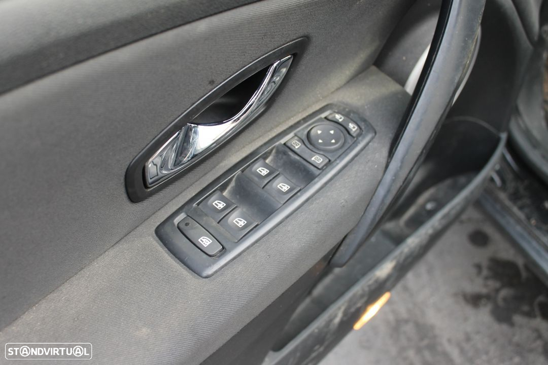 Renault Megane III SW de 2012 - 9