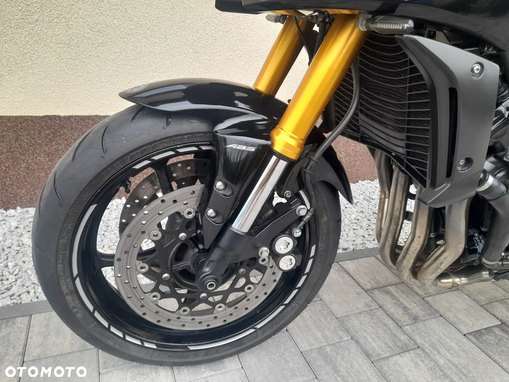 Yamaha FZ - 29