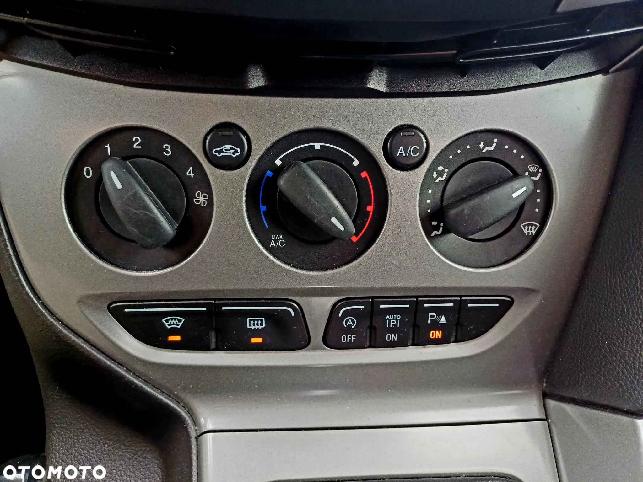 Ford Focus 1.0 EcoBoost Edition - 10