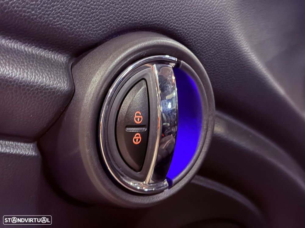 MINI 5 Portas Cooper D - 16