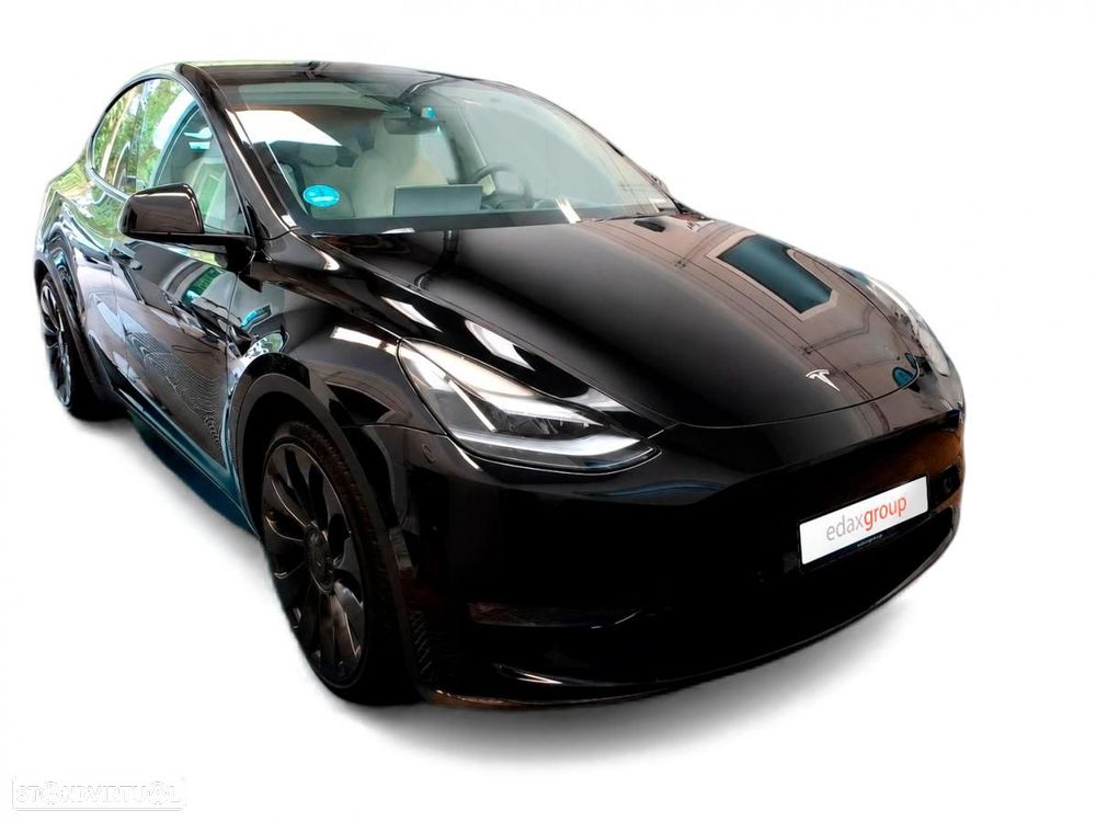 Tesla Model Y Performance Dual Motor AWD - 1