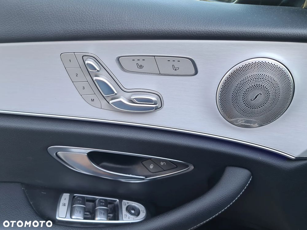 Mercedes-Benz Klasa E - 16