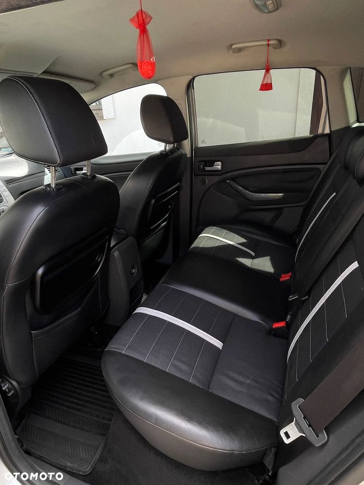 Ford Kuga 2.0 TDCi Titanium - 13