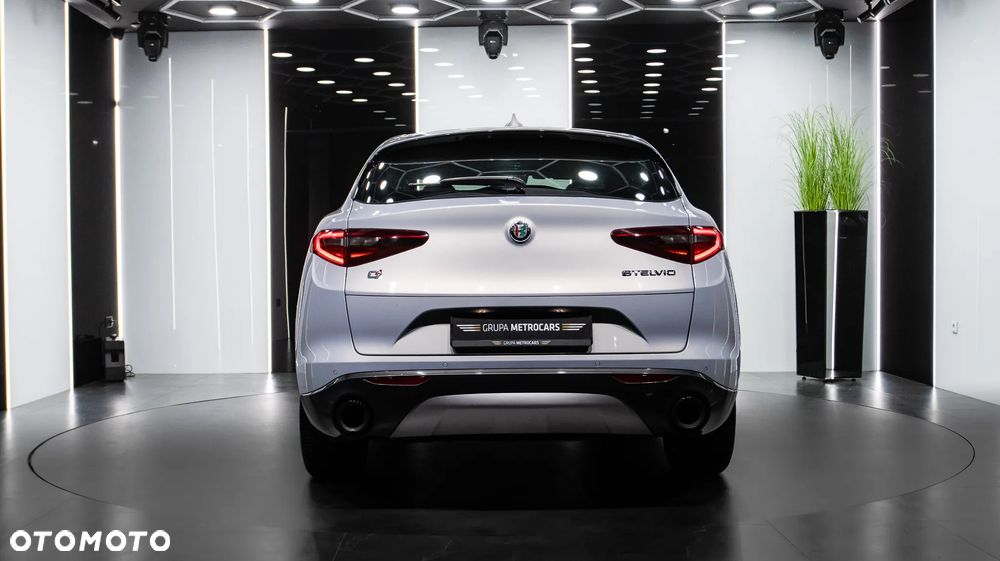 Alfa Romeo Stelvio 2.0 Turbo TI Q4 - 7