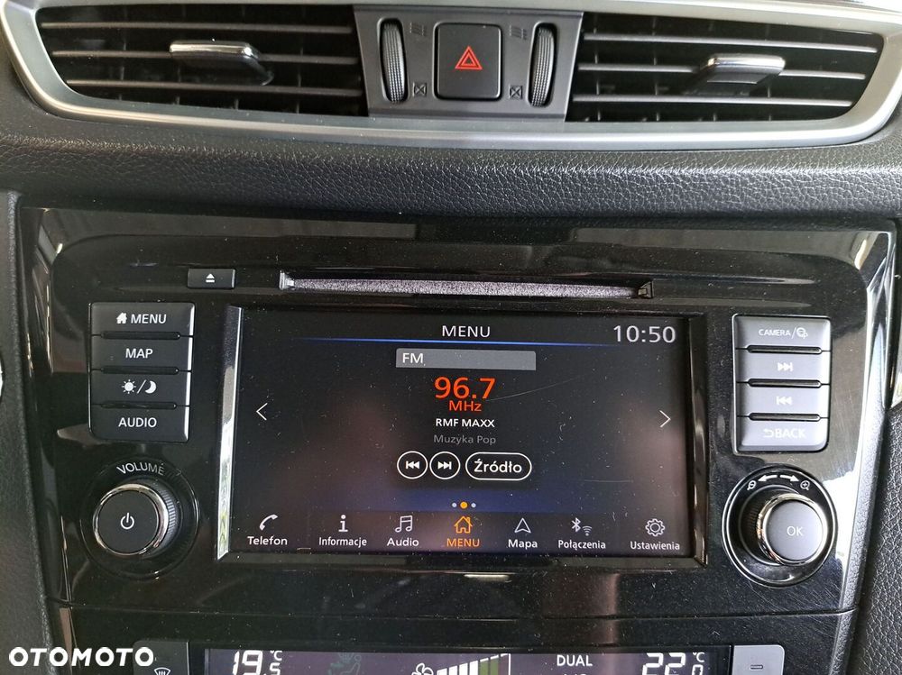 Nissan Qashqai 1.3 DIG-T N-Connecta DCT - 24