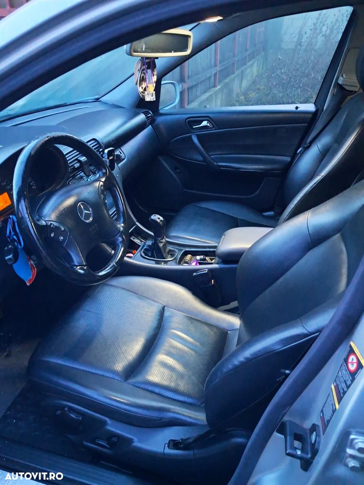 Mercedes-Benz C - 11