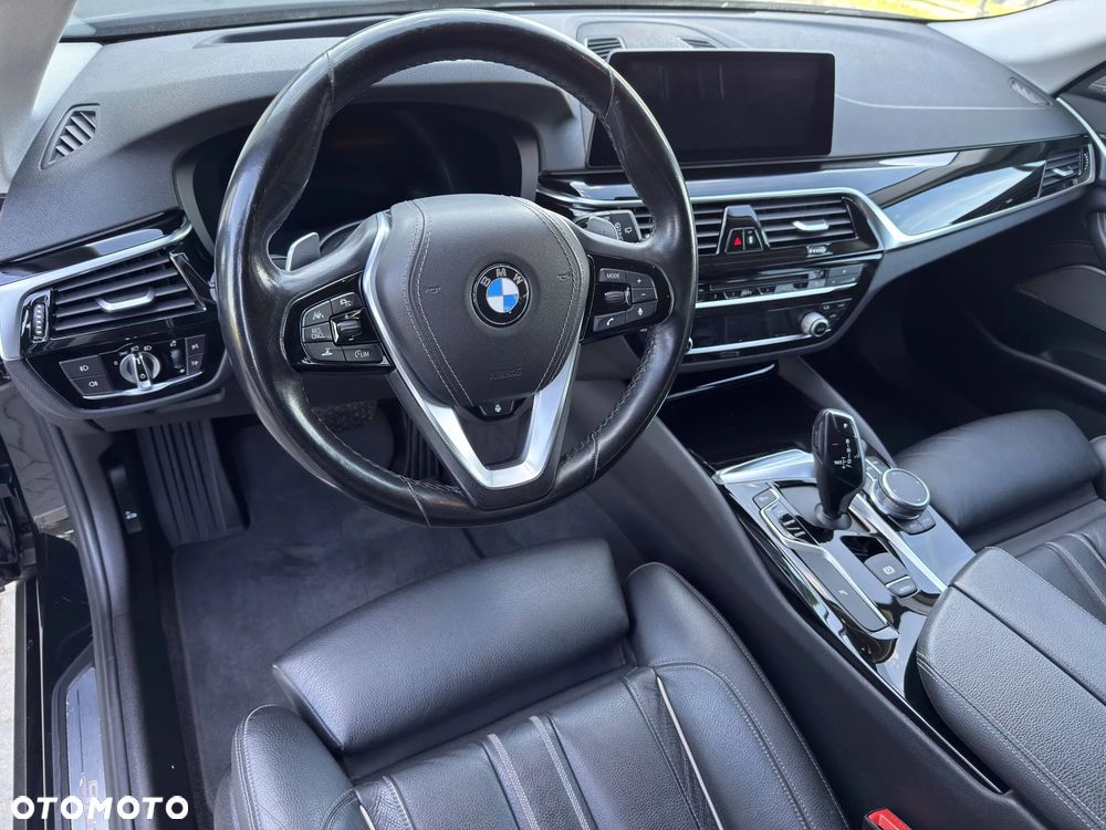BMW Seria 5 540d xDrive Sport Line - 24