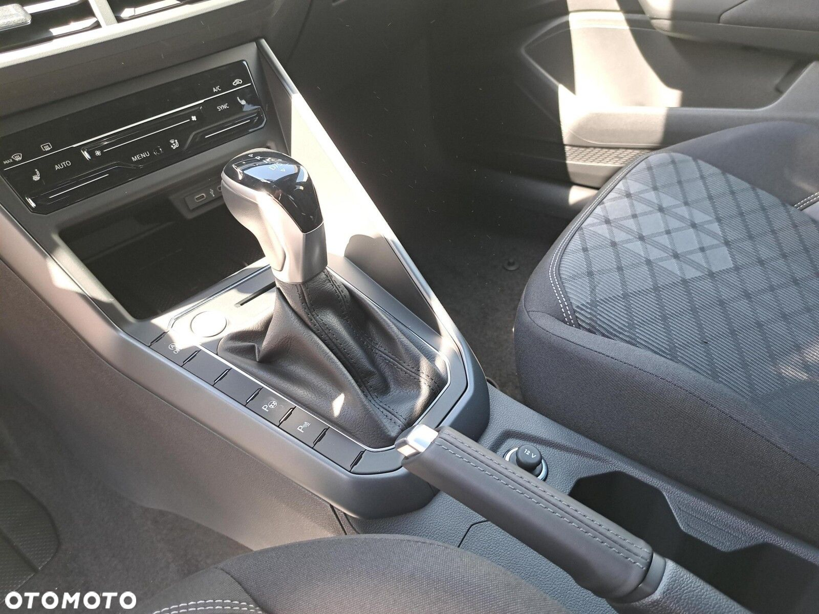 Volkswagen Polo 1.0 TSI R-Line DSG - 15
