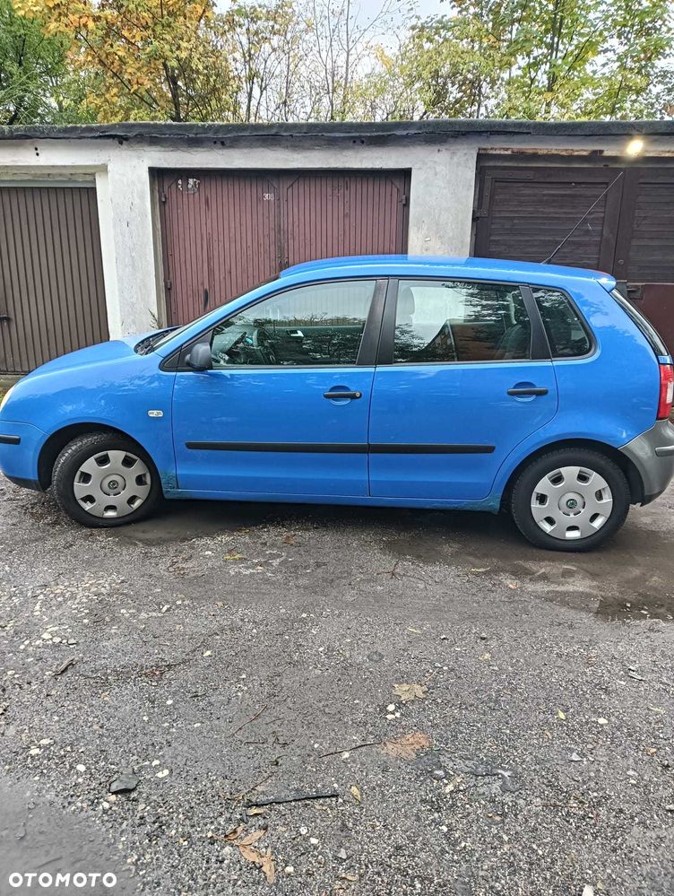 Volkswagen Polo - 1