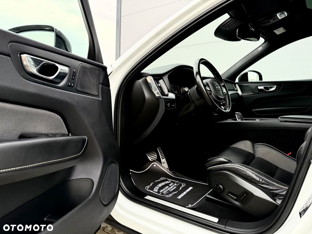 Volvo XC 60 B4 D Geartronic RDesign - 22