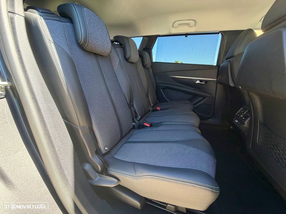 Peugeot 5008 1.5 BlueHDi Allure Pack EAT8 - 27