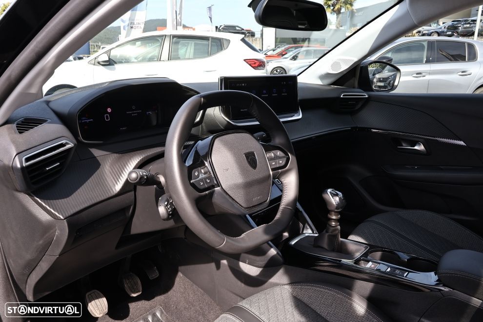 Peugeot 208 1.2 PureTech Allure - 14