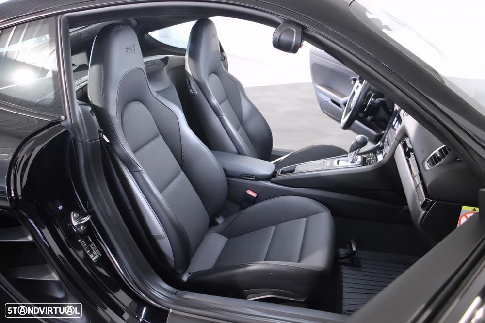 Porsche 718 Cayman 2.0 T PDK - 11